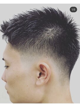 ヘア リーフ(Hair Leaf) スキンフェードスタイル