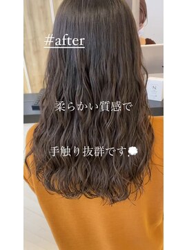 アピッシュ アオヤマ(apish AOYAMA) ロングパーマ