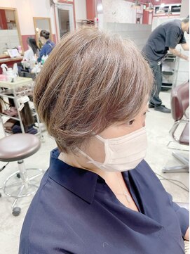 ルーファス 恵比寿 渋谷(Ruufus) 40代白髪ぼかしハイライトショートボブ【Ruufus恵比寿渋谷3157e