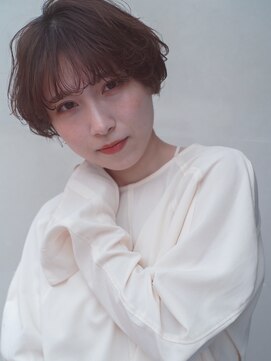 レジュアル(RESSUAL) グレージュ 大人かわいい フェザーバング マッシュショート