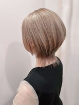 ハロ ハッピーヘアライフ 長居店(Halo happyhairlife) ミルクティベージュ×ウルフ【ROKI】