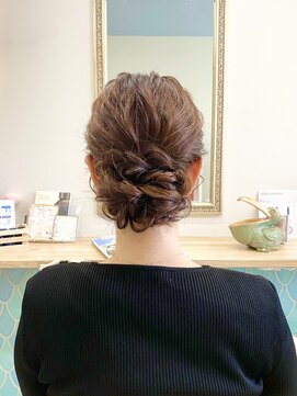 ミドル(MIDDLE) ヘアセット/アップ/府中