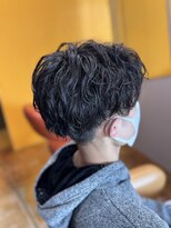 クレップスヘアーヒマワリ(CRE'PS HAIR HIMAWARI)&nbsp;ツイストスパイラルパーマセンターパート