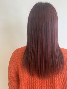 クララ トヨハシ(CLALA Toyohashi) レッドカラー