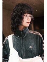 ミューズ バイ ケンジ(MUSE by KENJE) スパイラルパーマウルフデザインカラー