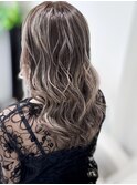 ハイライトカラー×ロングハイレイヤー