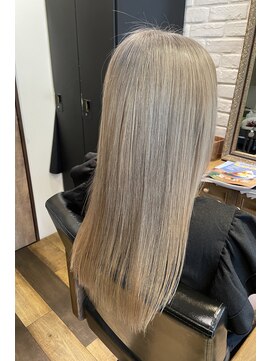 ヘアークリエイト コンテ(hair create Conte) ホワイトグレー 髪質改善/京都/美容室