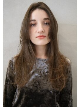 ソルト 舞鶴店(Salt) ロングレイヤー/レイヤーカット/ハッシュカット/赤み消しカラー