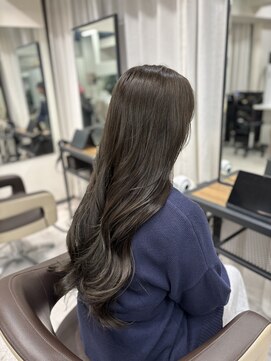 クレット(CLETO) 艶感マシマシオリーブグレージュ by稲川弥生