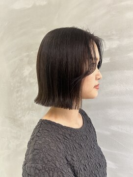 ヨキ(yoki.) 切りっぱなしボブ×顔まわりカット【髪質改善】