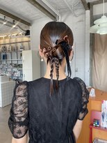 ノード(NODO)&nbsp;タイトヘアアレンジ　ミディアムスタイル