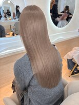アン(Hair make un) ミルクティーベージュ/ベージュ/ブリーチ/ホワイトベージュ