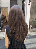 黄みを抑えるナチュラルベージュカラー