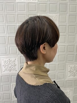 ヘンリエッタ 自由ヶ丘(Henrietta) 丸みショート