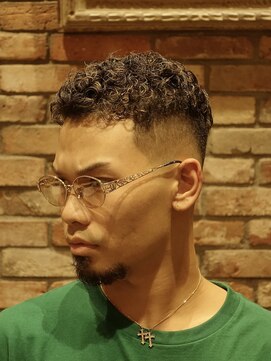 ヒロギンザバーバーショップ 丸の内店(HIRO GINZA BARBER SHOP) ネイマールパーマ【東京/バーバー/フェードパーマ】