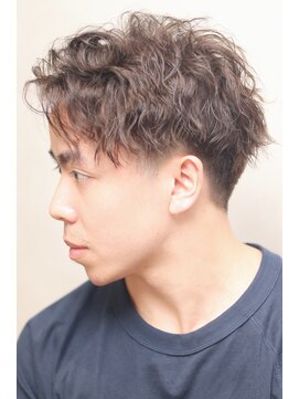 ミルトニア(MILTONIA) 前下がりツイストスパイラルツーブロック爽やかメンズヘア