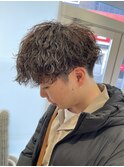 波巻きツイストスパイラルパーマ前下がり刈り上げマッシュ