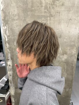 メンズサロン キング 高槻店(Men’s salon K!ng) メンズカット/ブリーチ/ニュアンスパーマ/メンズハイライト/眉毛