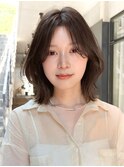 レイヤーボブ　フレンチバング　ミルクティーベージュ
