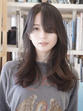 ビュートリアム 福岡(BEAUTRIUM) 洗練されたナチュラル美髪大人のローレイヤー×艶ブラウンロング
