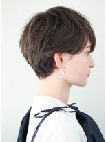 ルアン 上通り(ruen) くびれショート 熊本 ショートヘア 上通り ruen 髪質改善 耳かけ