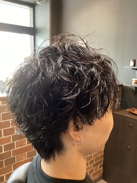 スリーマンズバーバークラブ(THREEMAN'S BARBER CLUB) スパイラルパーマ