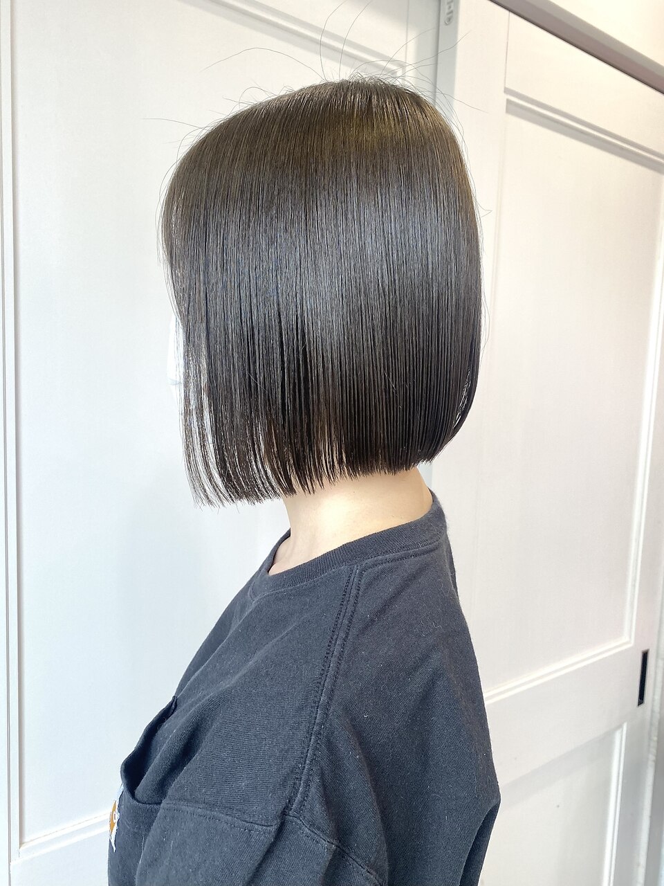 オリーブブラウン/秋冬カラー/ブリーチなし/ボブ×切りっぱなし