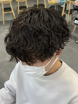 フィフス トウキョウ (fifth TOKYO) 波巻きパーマ波巻きスパイラルパーマツイストスパイラルパーマ