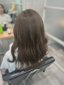 ネウィ 赤羽(newi) グレージュカラー☆