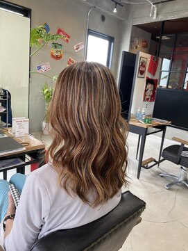 ライク(Like) ハイライトベージュ