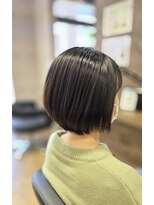 ベル(Bell) 20代/30代/40代/大人ショートボブ/耳かけショート