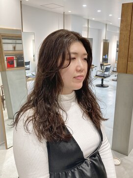 シアン 矢場町店(CYAN.) ロングウェーブパーマ&グレージュカラー