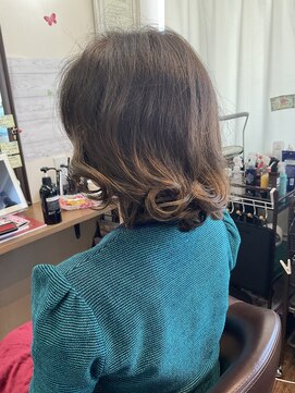 サロンドミナ(SALON DE MINA) ハリウッド女優ヘアー