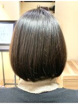 アンジュ 色髪(anju 色髪)&nbsp;ステップボーンカット　白髪染め