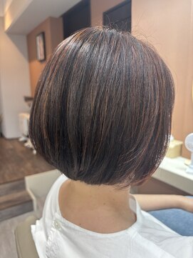 アオ 花咲町(a-o) 大人オシャレな丸みミニボブ♪