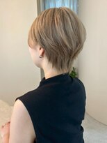 ミロアヴィタ 平尾(miroa vita)&nbsp;大人ショート ハンサムショート ブリーチ 外国人風カラー 20代