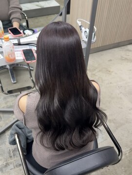 トゥエル バイ ディプティモイラ(tuelu by dipty MOILA) 艶髪レイヤー