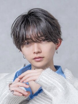 韓国ヘアカルマパーマコンマバングセンターパート黒髪ウルフ