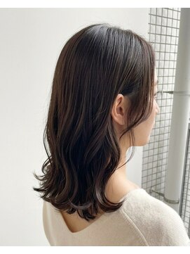 ラルジュ(large) 【Large都筑】ブラウンベージュ　切りっぱなしミディアム