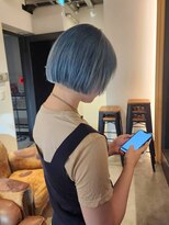 ブロック ジャポン(bloc japon) スカイブルーな切りっぱなしボブ