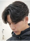天神大名メンズパーマフェザーパーマセンターパートガイルヘア