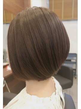 サード プレイス(Third Place) ショートボブスタイル!