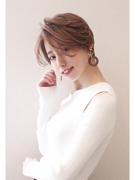 アンビエンテ(ambiente) 大人ショート　かっこいいショート　前髪【上田】