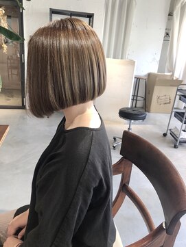 パーク(PARK) 大人可愛い前下がりボブミニボブハイライトミルクティーベージュ