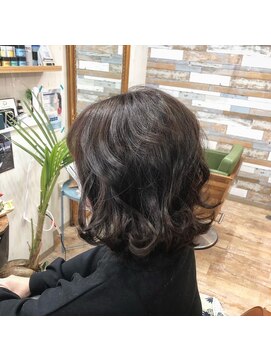 ハウオリ ヘアーワークス(Hauoli hair works) 切りっぱなし×パープルアッシュ