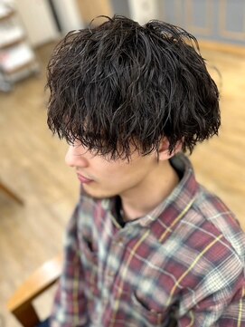 ネオリーブ クーロ メゾン 横浜(Neolive curro Maison) 波巻きスパイラル×ツイストパーマ[メンズ]