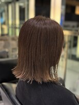 エアー 銀座タワー(AIR)&nbsp;【白髪ぼかしハイライト　50代切りっぱなし外はねボブ】