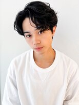 ダークアッシュニュアンスパーマハンサムショートセンターパート
