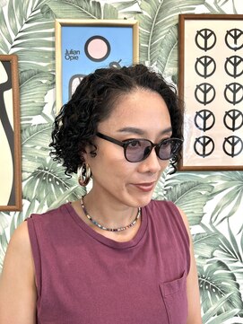 ナチュラル ヒーロー(Natural HERO) カーリーパーマボブ