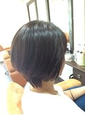 ショートボブ